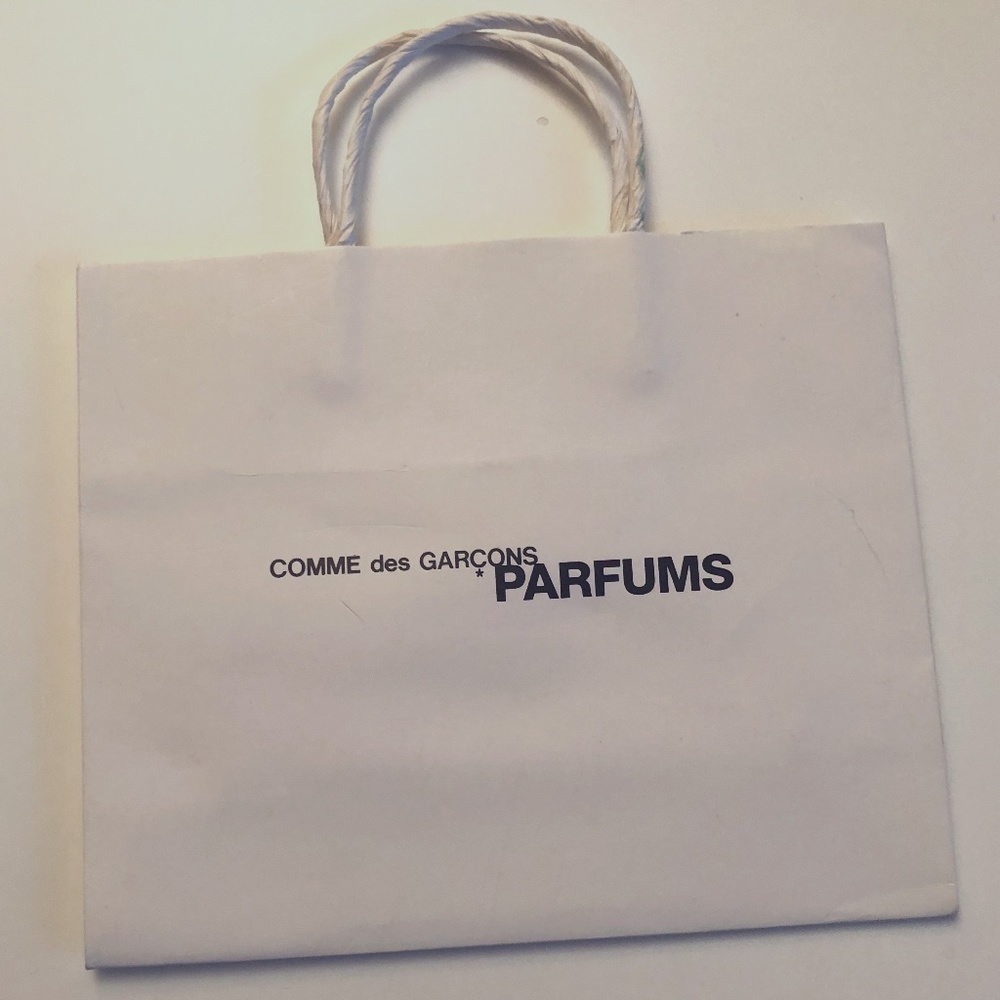 COMME des GARCONS parfums shopping bag 🛍